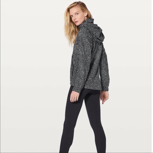 Lululemon Here to Move Jacket NWT - Picture 3 of 8